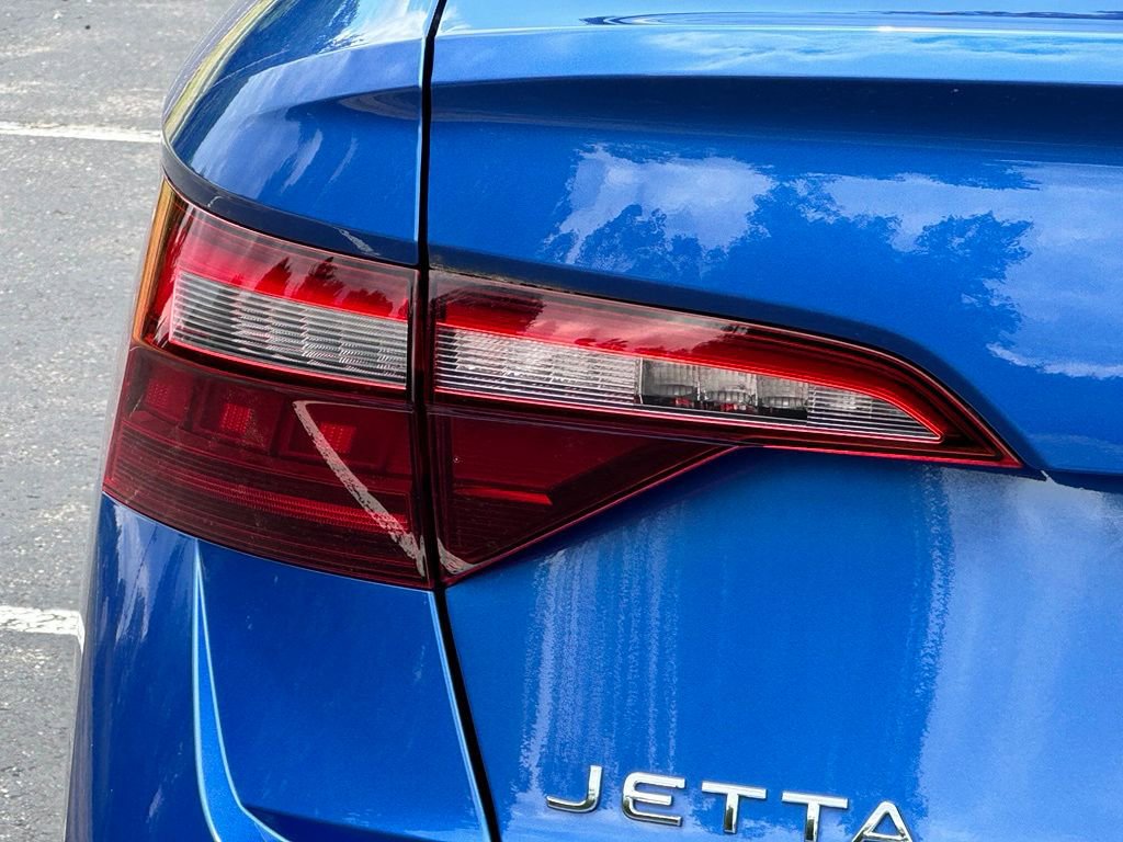 Used 2022 Volkswagen Jetta SE FWD image 13