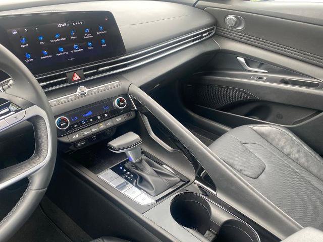 Used 2022 Hyundai Elantra Limited FWD image 24