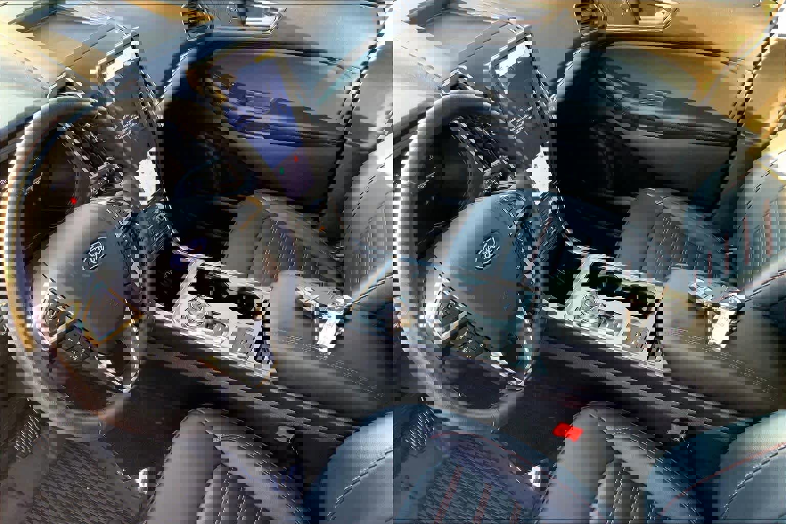 Certified 2024 Ford Edge SEL w/ Sport Appearance Package image 16