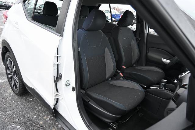 Used 2018 Nissan Kicks SV image 22