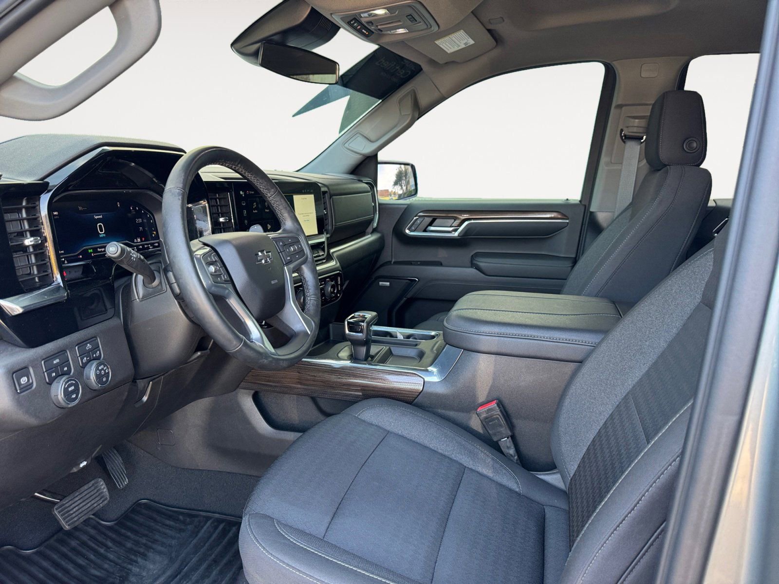 Used 2024 Chevrolet Silverado 1500 RST w/ Convenience Package II image 9