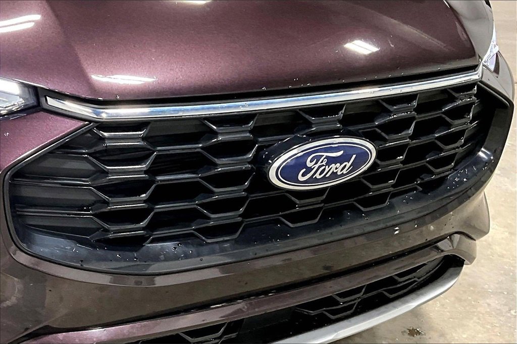 Certified 2023 Ford Escape ST-Line w/ Tech Pack #1 image 30