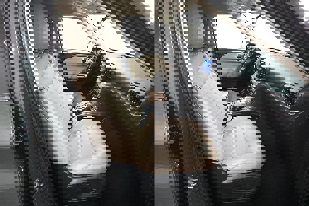 Certified 2023 Ford Explorer XLT w/ Equipment Group 202A image 32