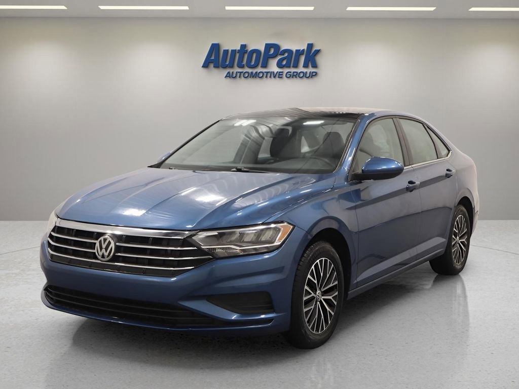 Used 2020 Volkswagen Jetta SE image 2