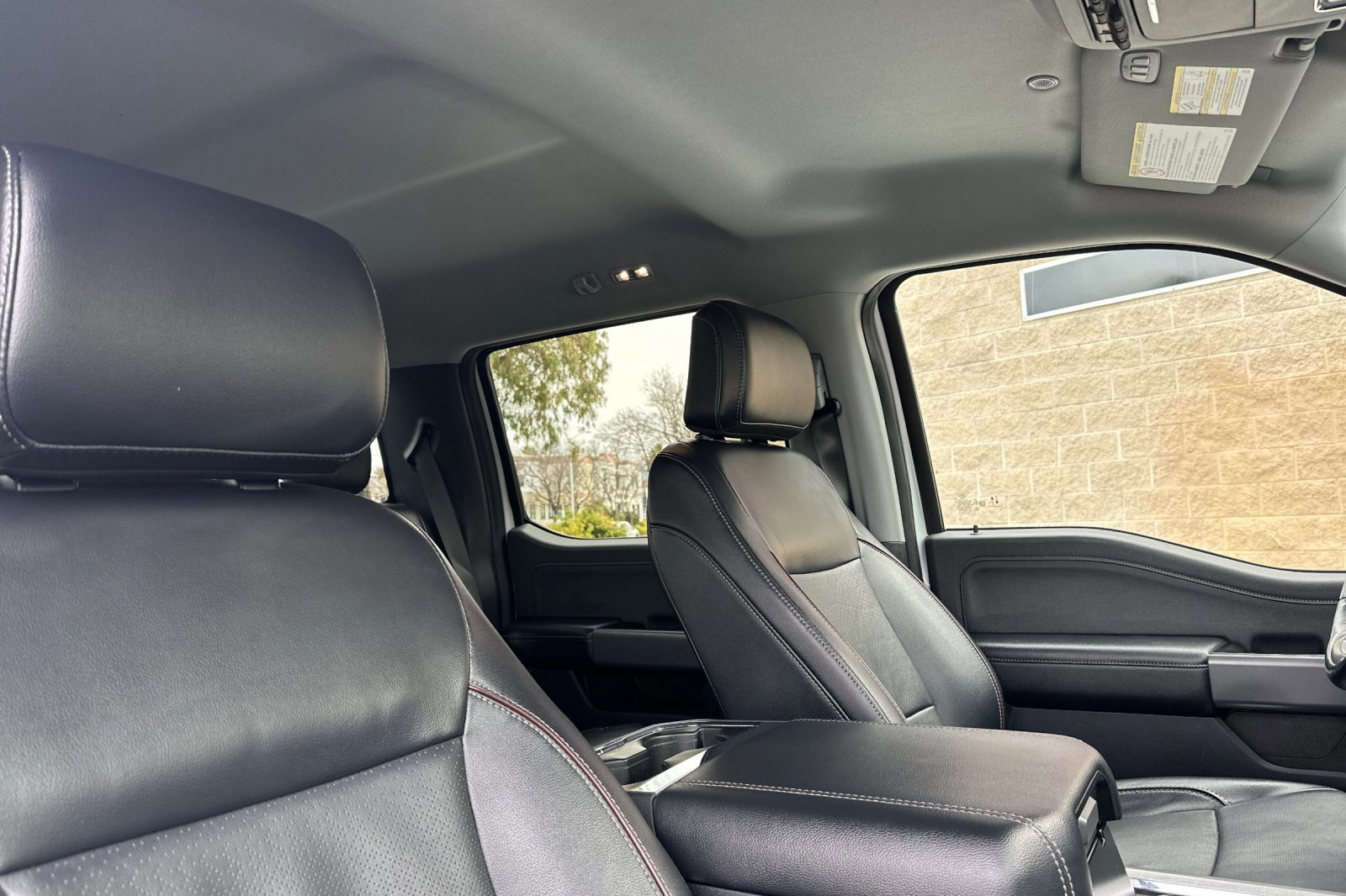 Certified 2023 Ford F250 Lariat w/ FX4 Off-Road Package image 19