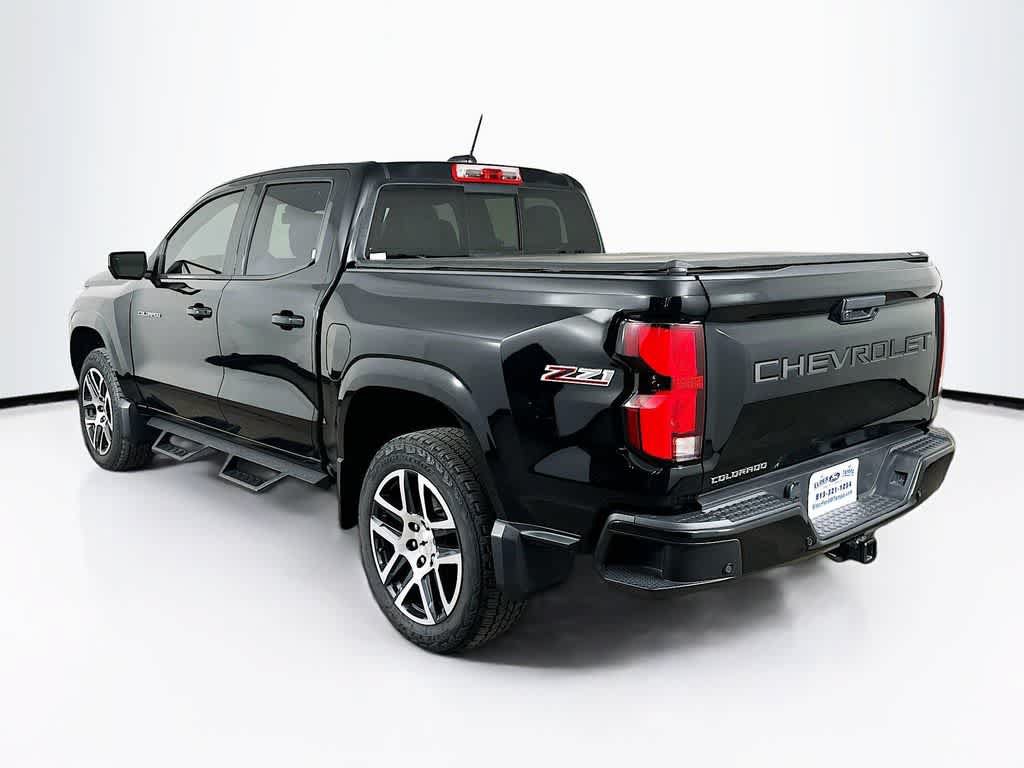 Used 2024 Chevrolet Colorado Z71 AWD/4WD image 4