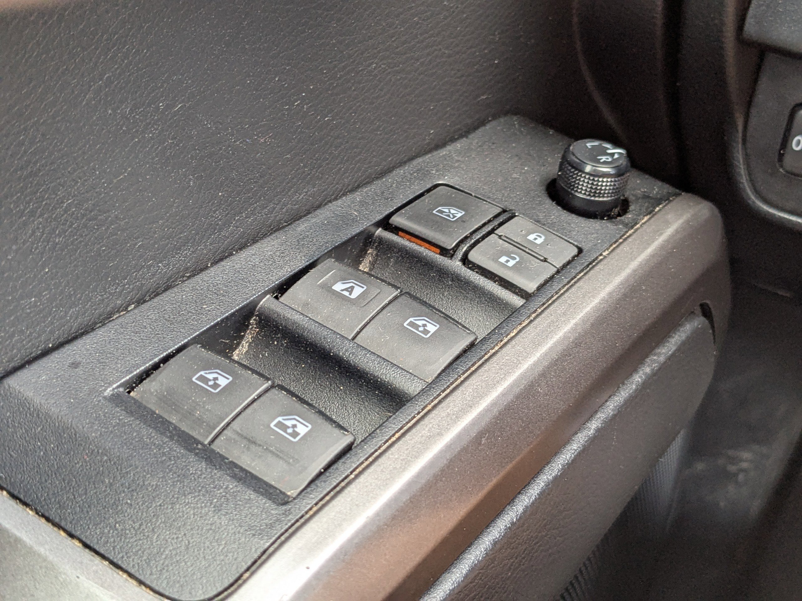 Used 2022 Toyota Tacoma SR5 w/ Technology Package image 24