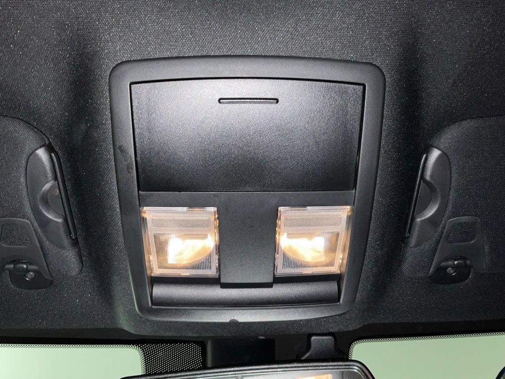 Used 2019 Dodge Challenger SXT RWD image 19