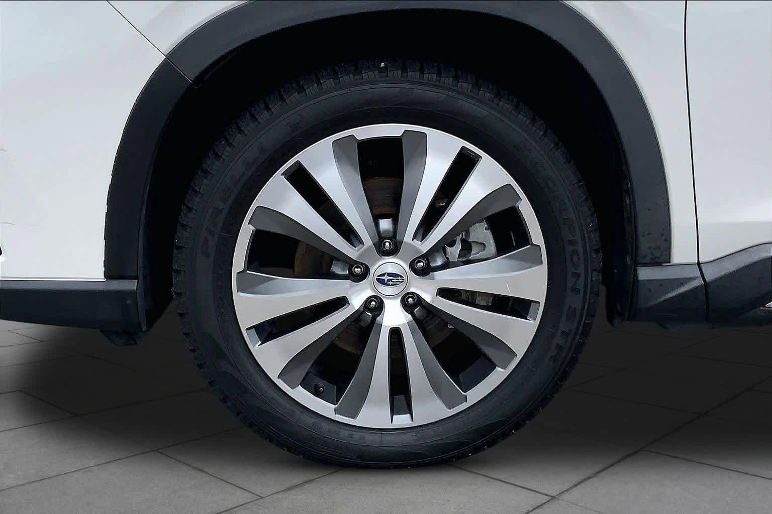 Used 2020 Subaru Ascent Limited w/ Technology Package AWD/4WD image 11