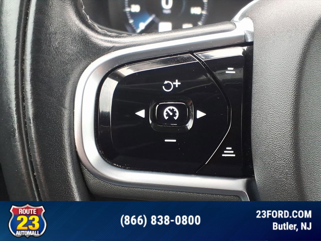 Used 2021 Volvo S60 T6 Momentum image 13