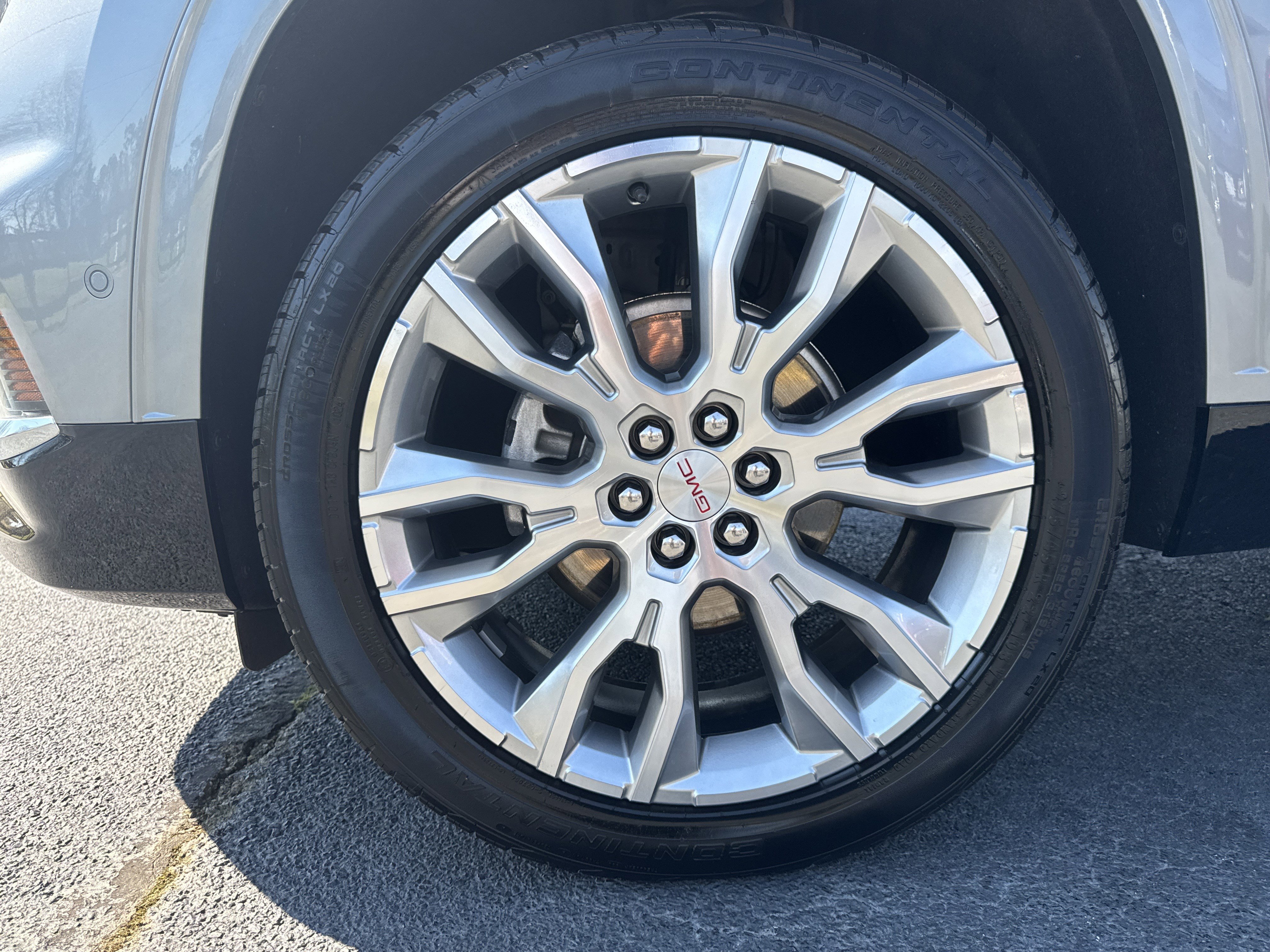 Used 2024 GMC Acadia Denali w/ Super Cruise Package image 13