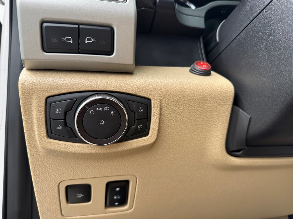 Certified 2018 Ford F250 Lariat w/ Lariat Ultimate Package AWD/4WD image 20