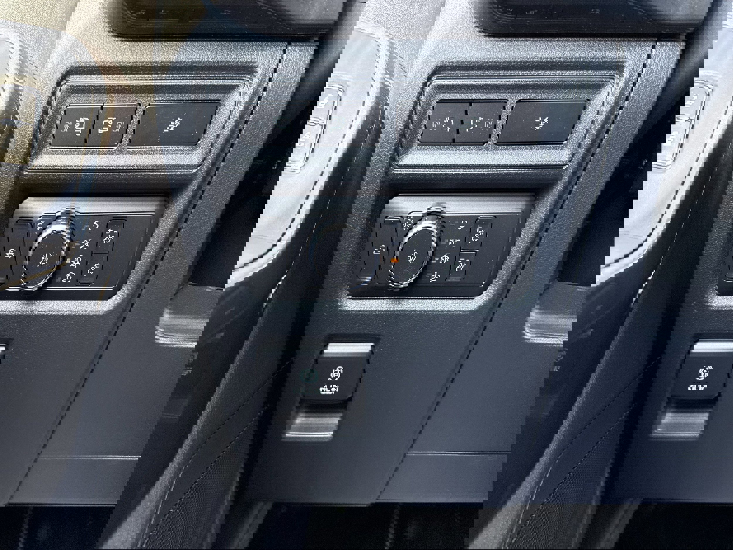 Certified 2022 Ford F150 XLT w/ Equipment Group 302A High image 24