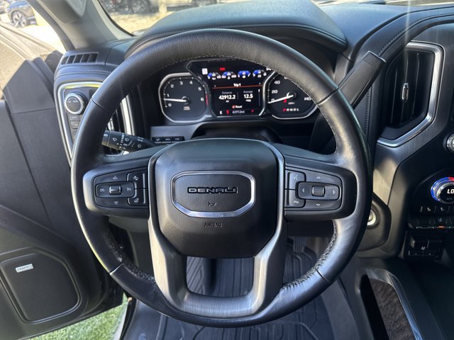 Used 2022 GMC Sierra 2500 Denali w/ Denali Ultimate Package AWD/4WD image 24
