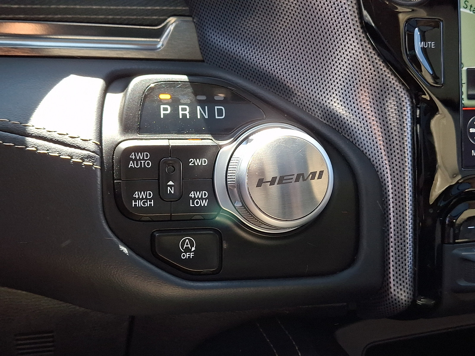 Used 2020 RAM 1500 Limited AWD/4WD image 22