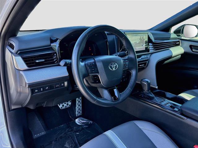 Used 2025 Toyota Camry SE w/ Convenience Package FWD image 10