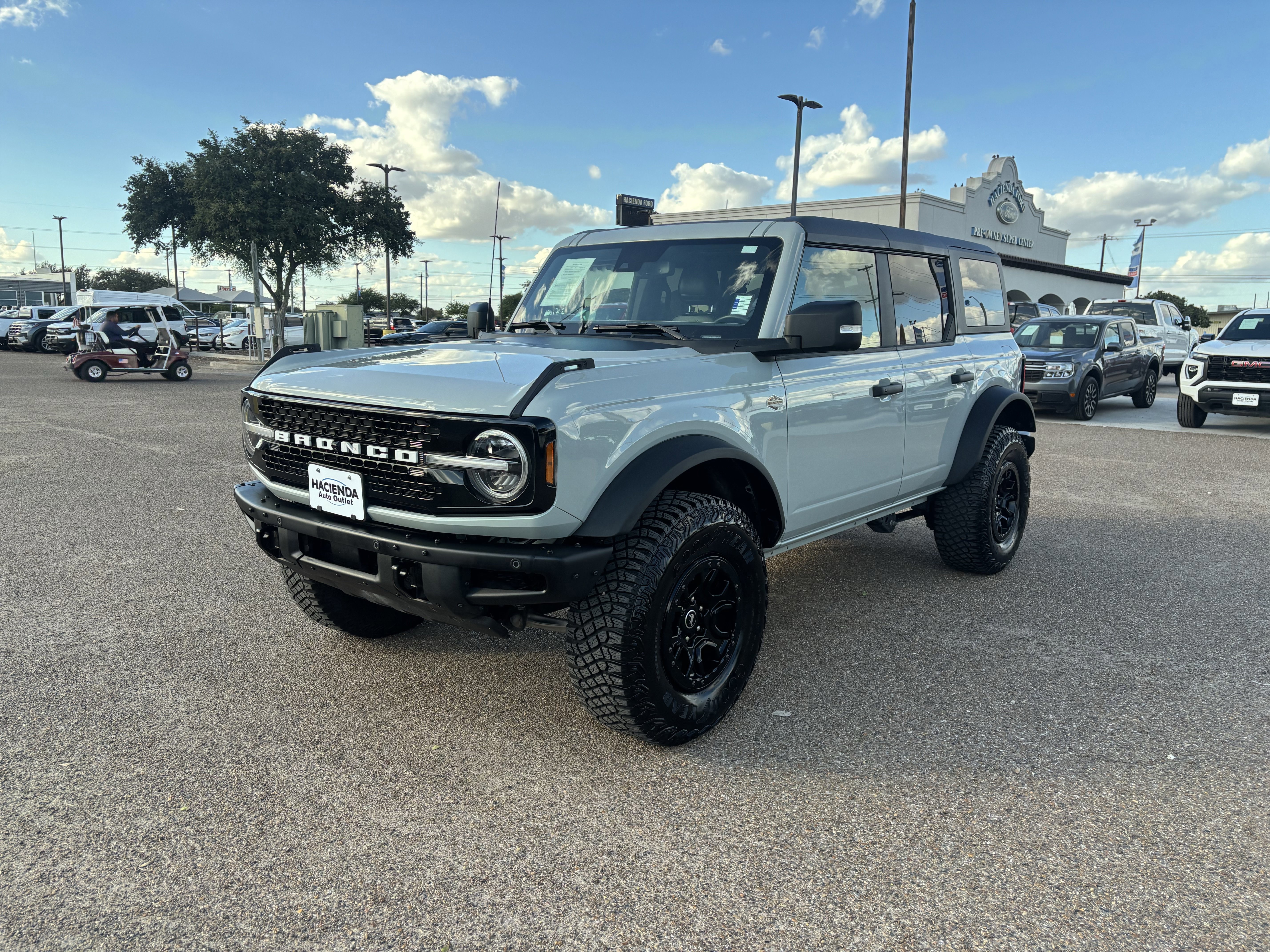 Certified 2024 Ford Bronco Wildtrak image 1