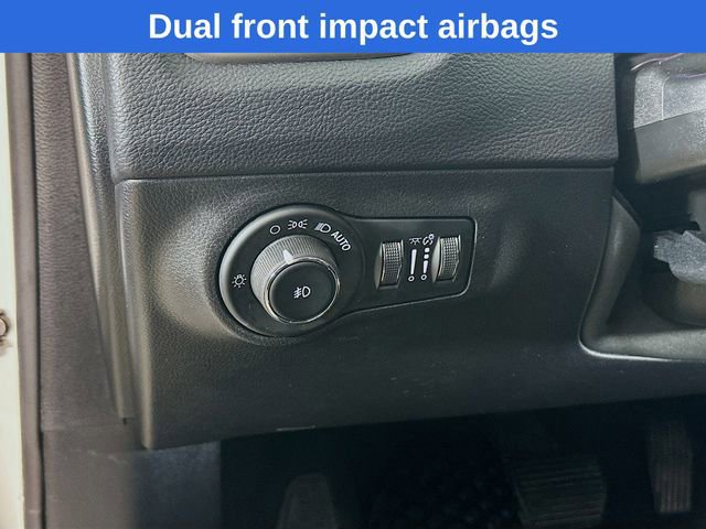 Used 2018 Jeep Compass Latitude w/ Cold Weather Group image 20