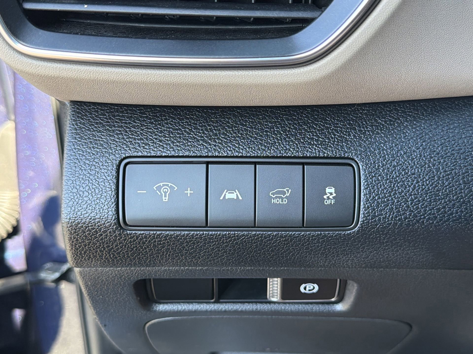 Used 2022 Hyundai Santa Fe SEL w/ Convenience Package image 22