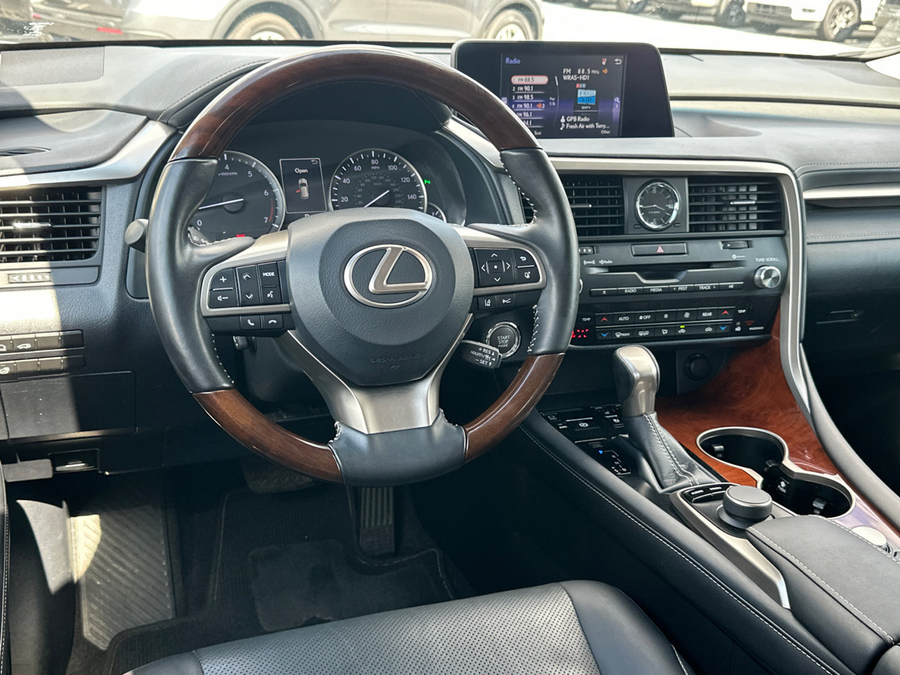 Used 2018 Lexus RX 350L FWD w/ Premium Package image 25