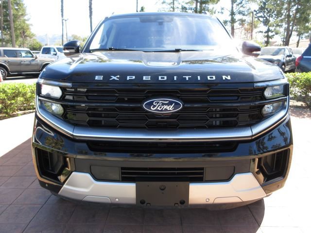 Certified 2025 Ford Expedition Max Platinum image 8