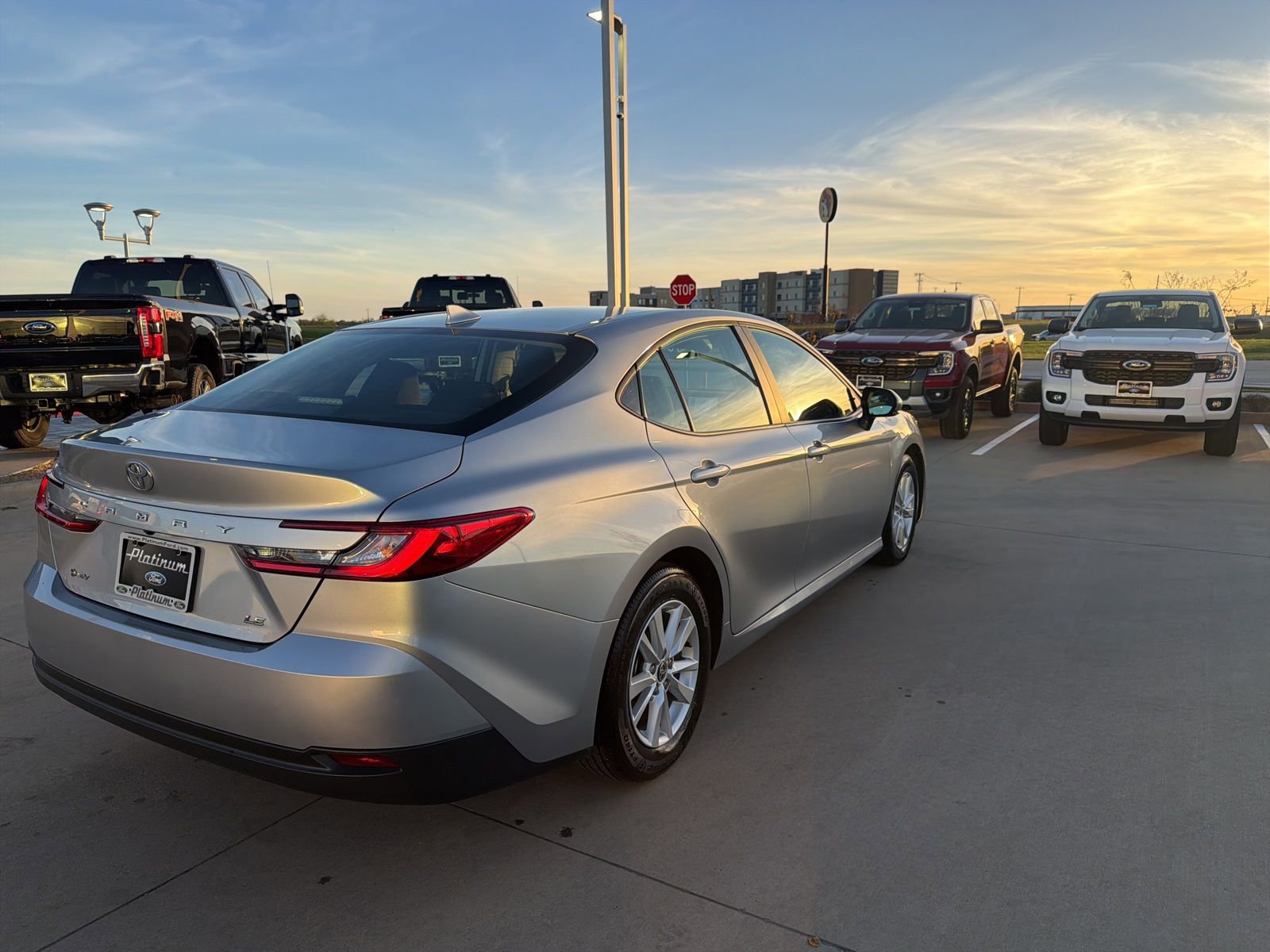 Used 2025 Toyota Camry LE image 6