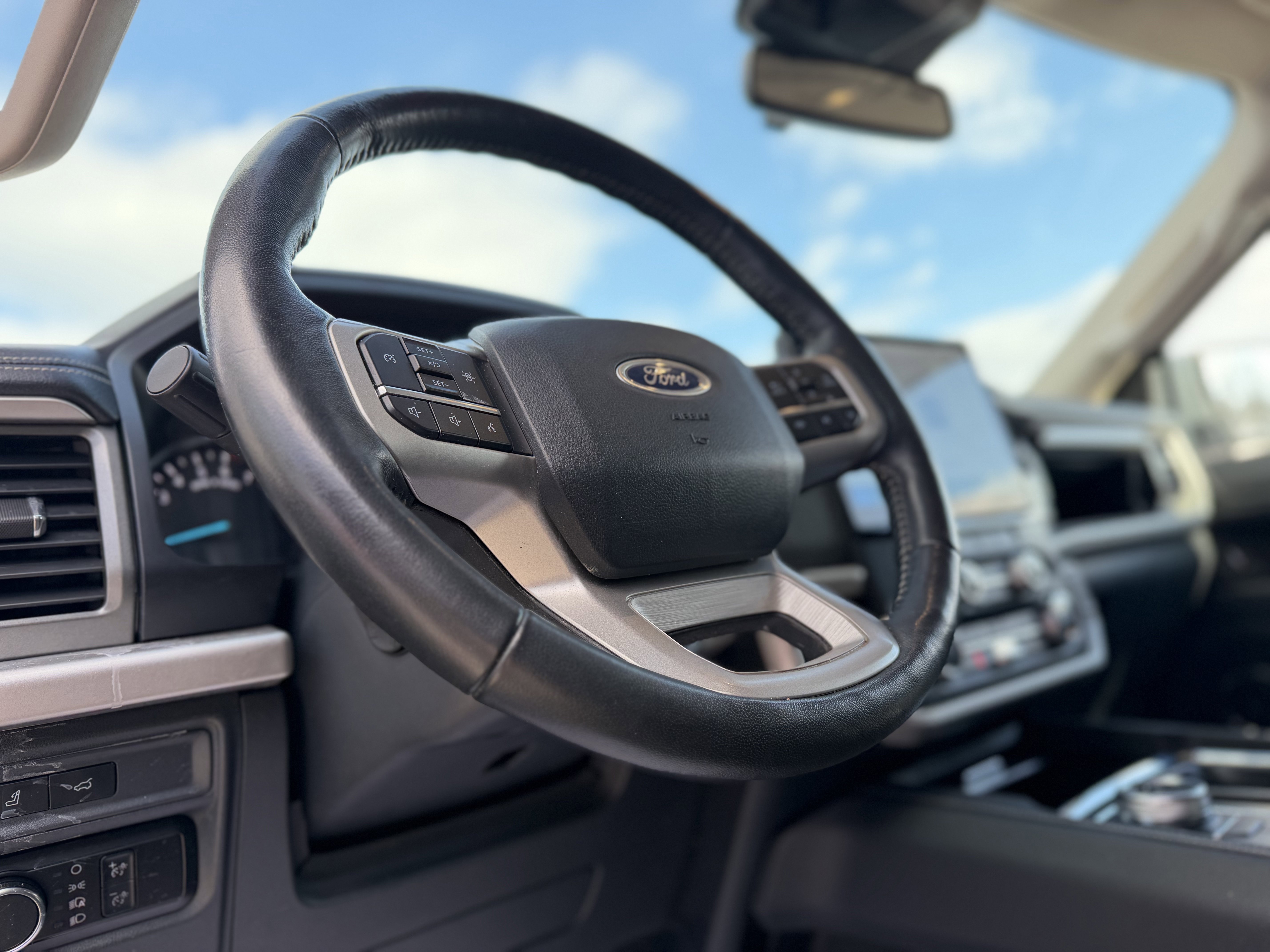 Certified 2022 Ford Expedition Max XLT image 14