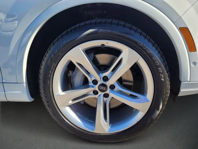 Used 2019 Audi Q7 3.0T Prestige image 9