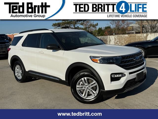 Certified 2023 Ford Explorer XLT w/ Equipment Group 202A AWD/4WD image 1