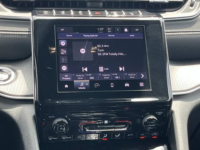 Used 2024 Jeep Grand Cherokee Laredo X AWD/4WD image 20
