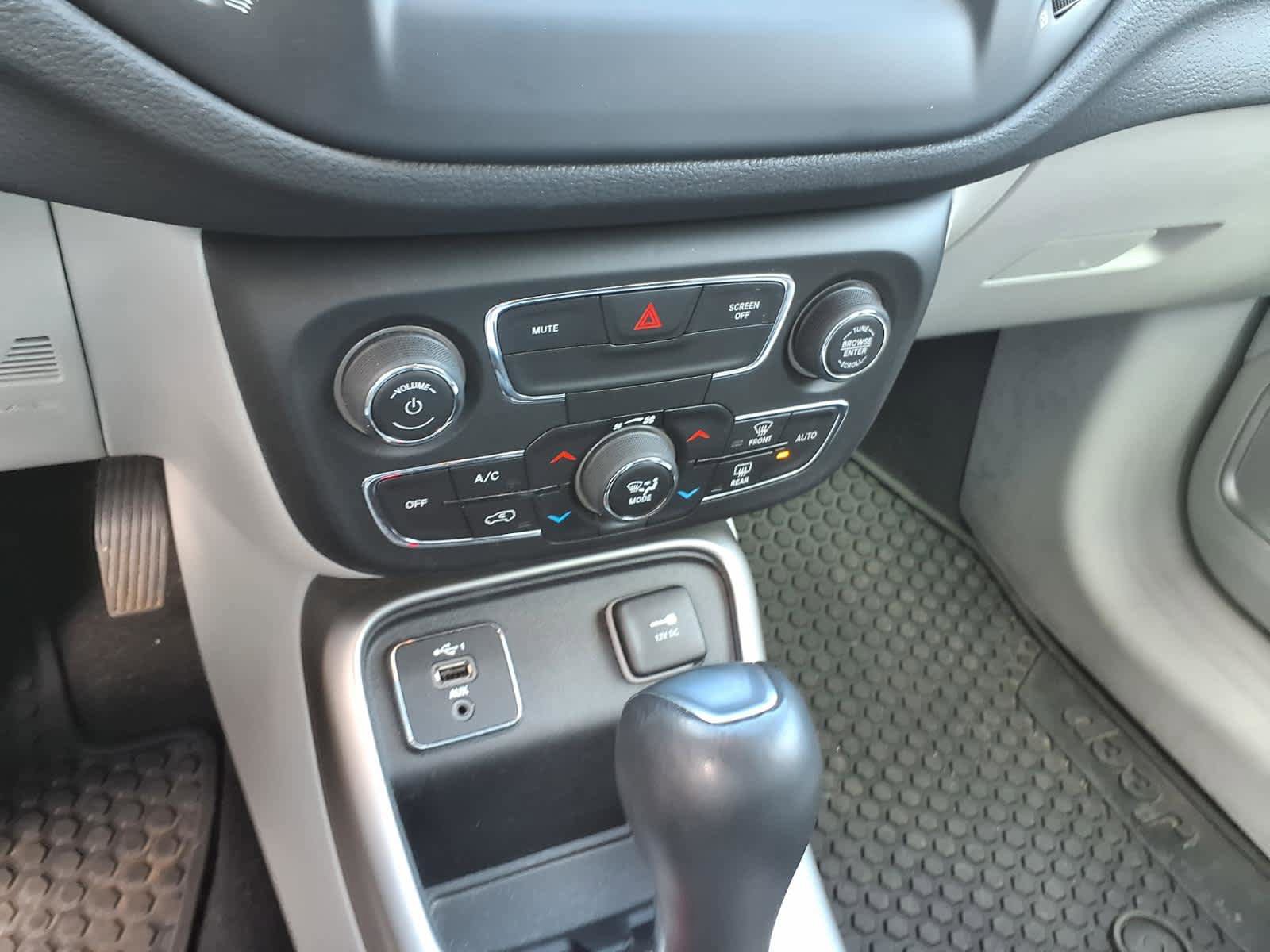 Used 2021 Jeep Compass Latitude w/ Convenience Group FWD image 14