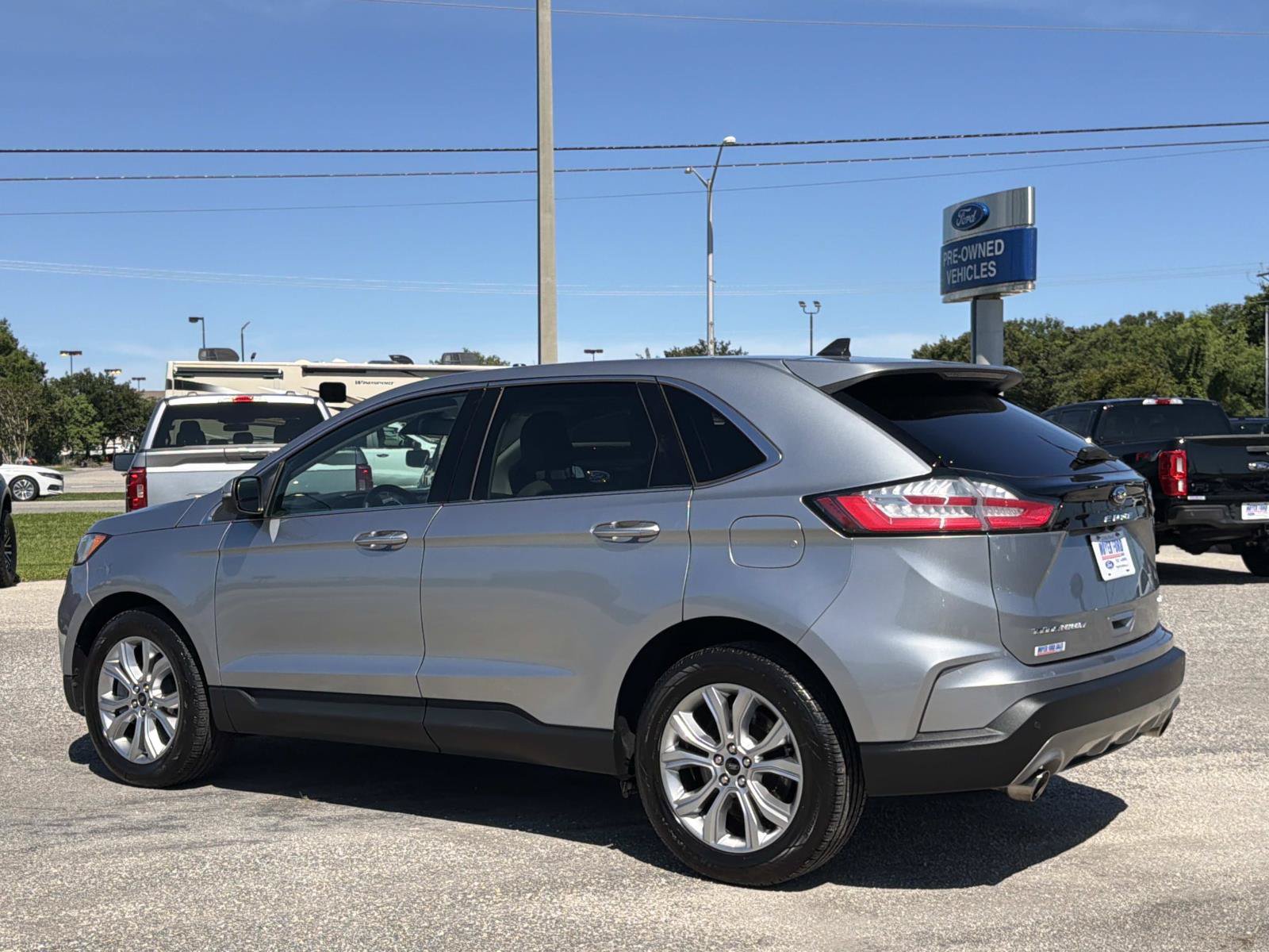 Certified 2024 Ford Edge Titanium AWD/4WD image 6