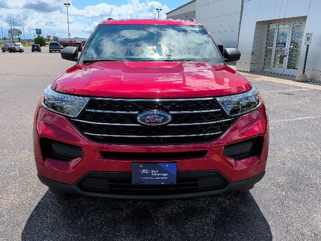 Certified 2020 Ford Explorer XLT w/ Comfort Package AWD/4WD image 2