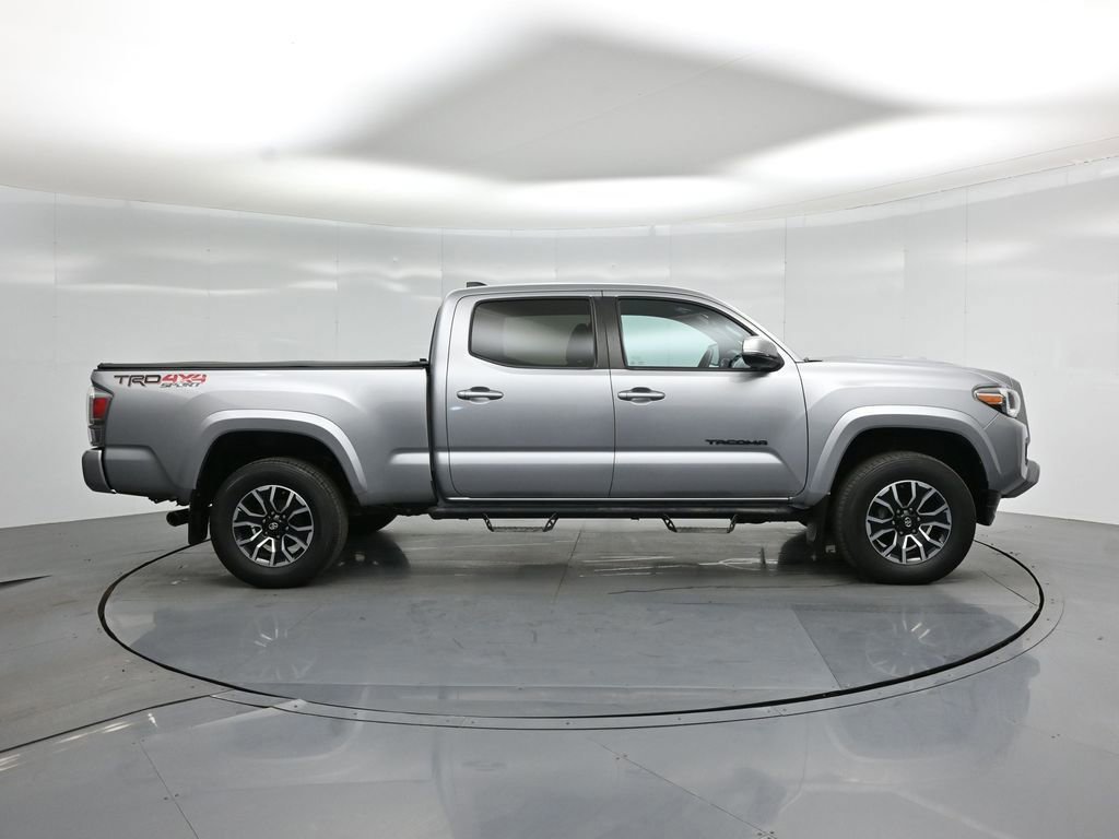 Used 2021 Toyota Tacoma TRD Sport w/ Technology Package image 9