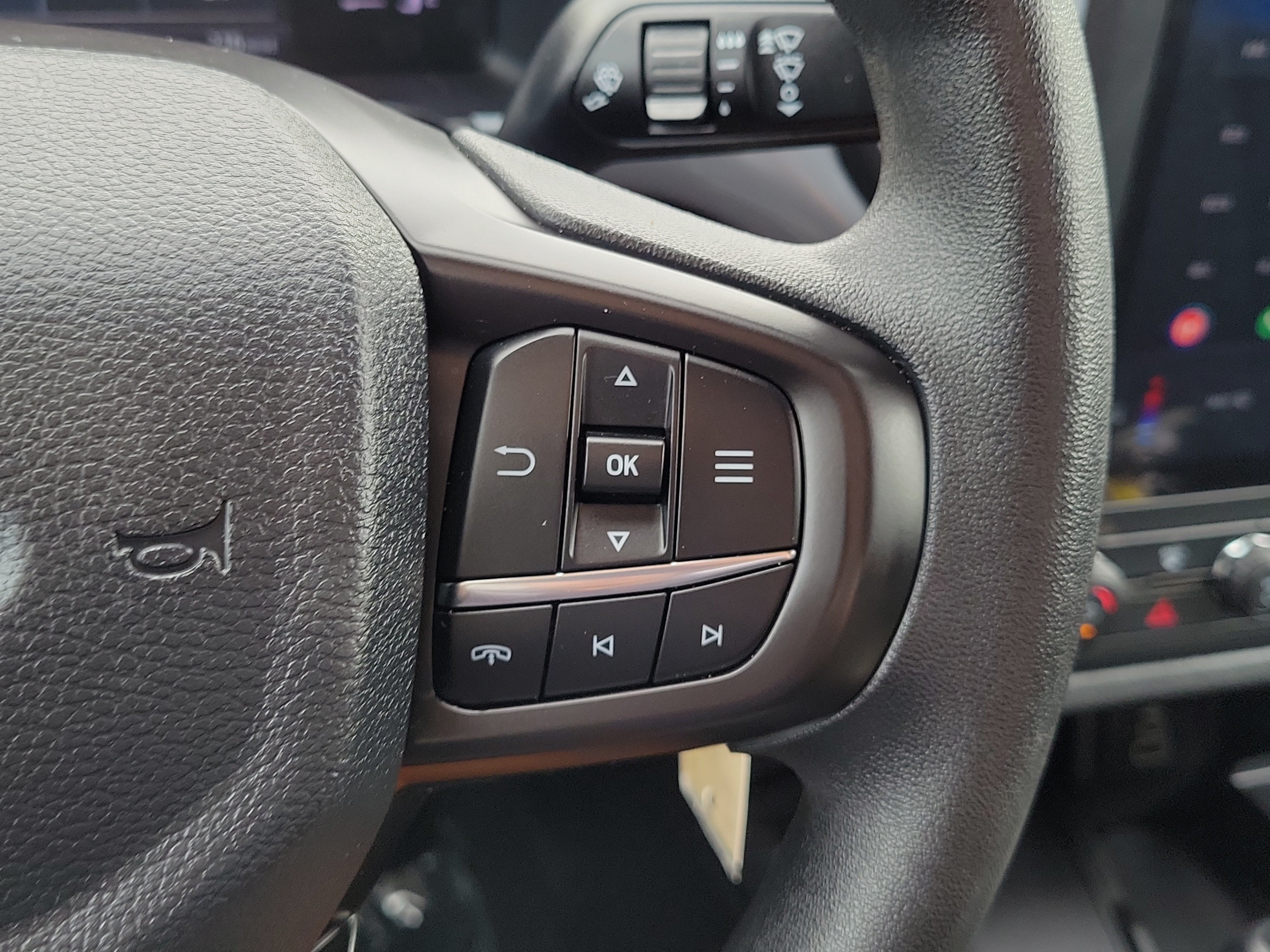 Certified 2025 Ford Ranger XL RWD image 23
