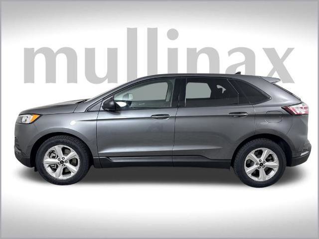 Certified 2023 Ford Edge SE image 2