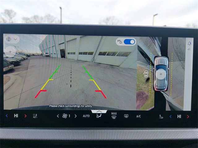 Certified 2025 Ford Explorer Platinum w/ Ultimate Package image 23