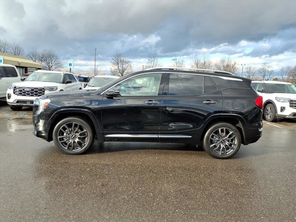 Used 2023 GMC Terrain Denali w/ Black Diamond Edition image 2