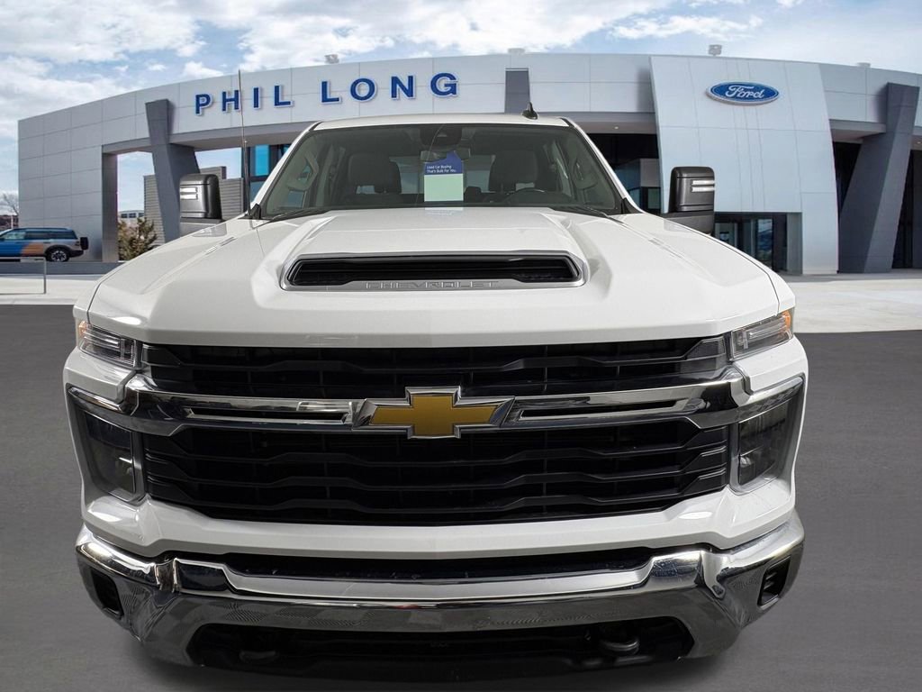 Used 2024 Chevrolet Silverado 3500 LT AWD/4WD image 8