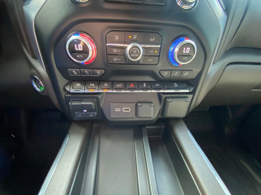 Used 2020 GMC Sierra 1500 SLT w/ SLT Premium Plus Package image 17