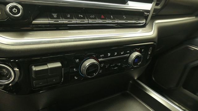 Used 2024 Chevrolet Silverado 2500 High Country w/ High Country Premium Package AWD/4WD image 20