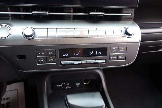 Used 2025 Hyundai Kona SEL FWD image 20
