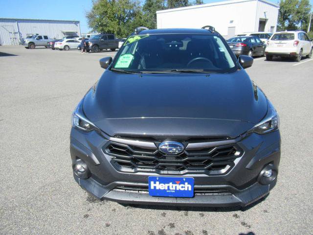 Used 2024 Subaru Crosstrek 2.5i Limited AWD/4WD image 2