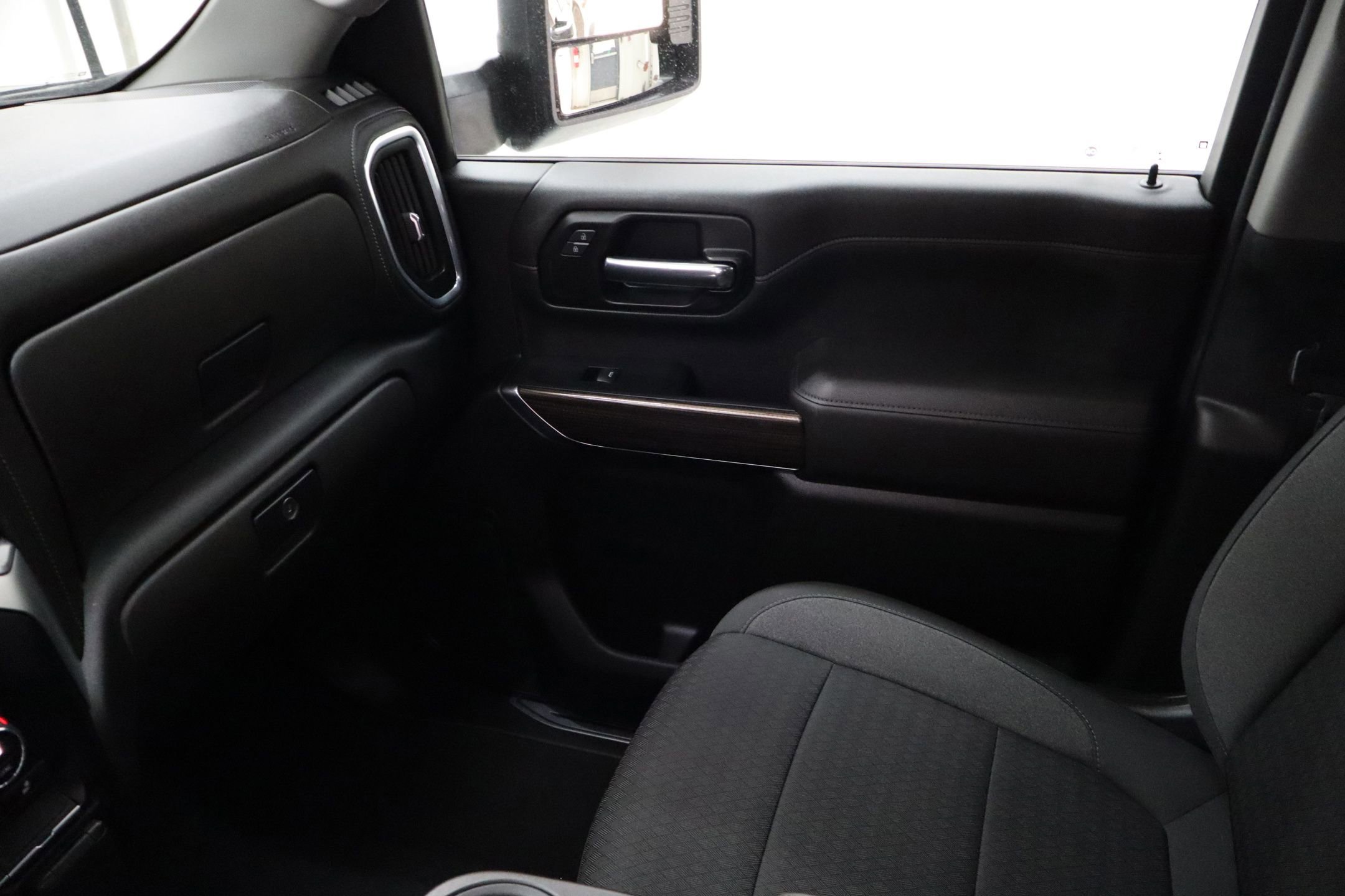 Used 2023 Chevrolet Silverado 3500 LT w/ Convenience Package image 24