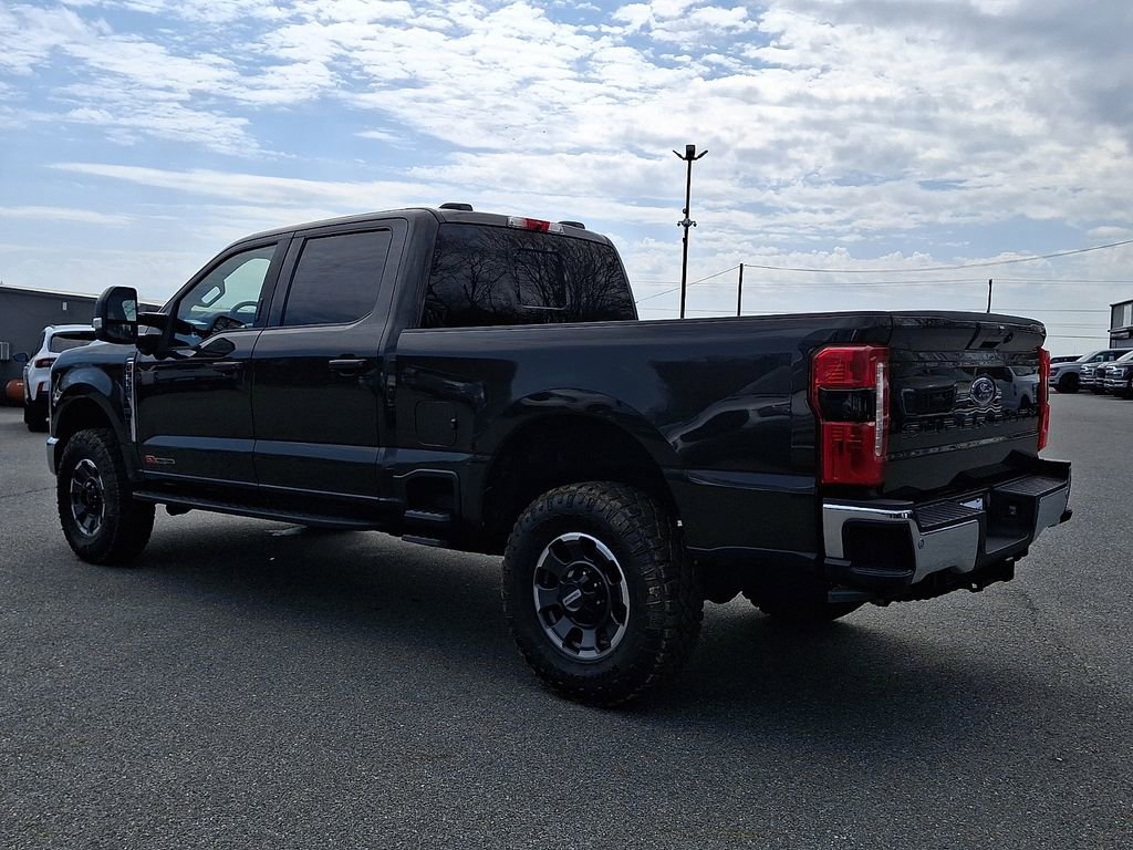 Certified 2024 Ford F350 Lariat w/ Tremor Off-Road Package image 4