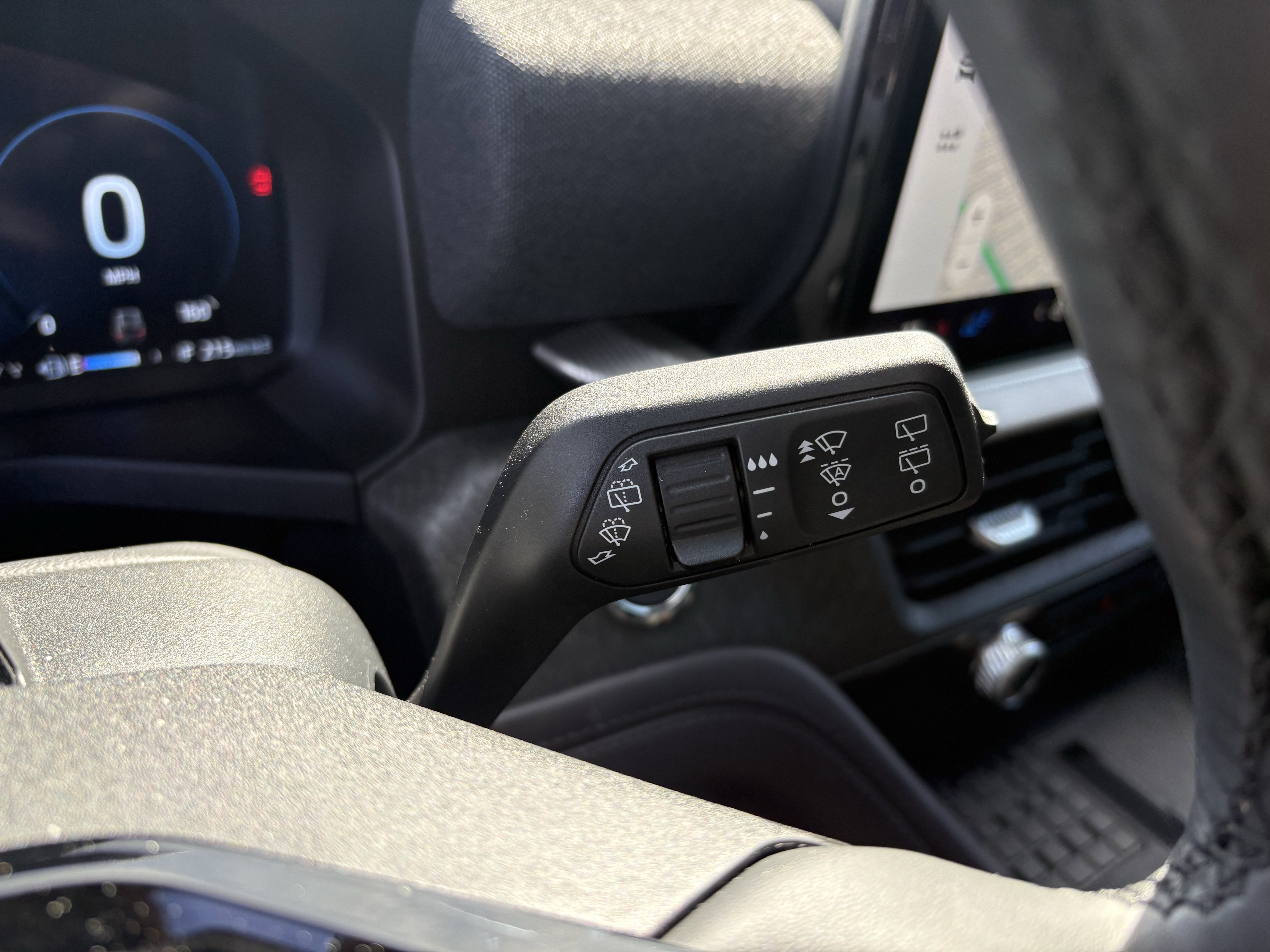 Certified 2025 Ford Explorer Platinum w/ Ultimate Package image 37