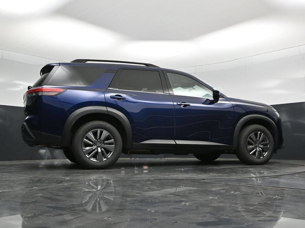 Used 2025 Nissan Pathfinder SV AWD/4WD image 53