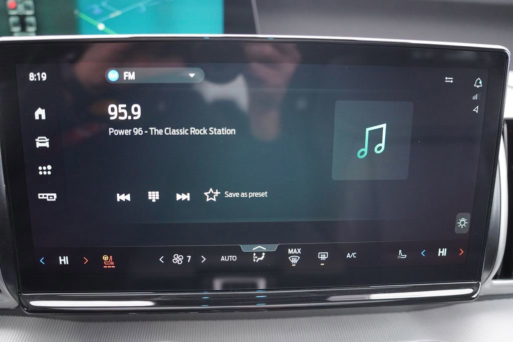 Certified 2025 Ford Expedition Active image 30