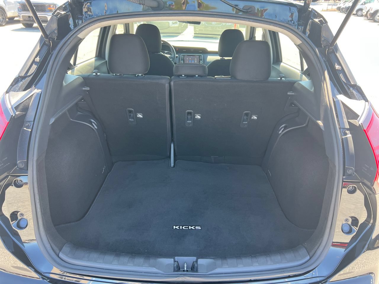 Used 2022 Nissan Kicks S FWD image 20