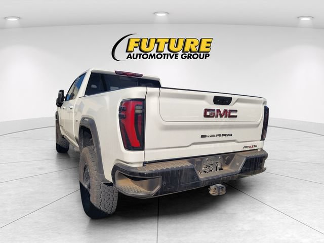 Used 2024 GMC Sierra 2500 AT4X AWD/4WD image 4